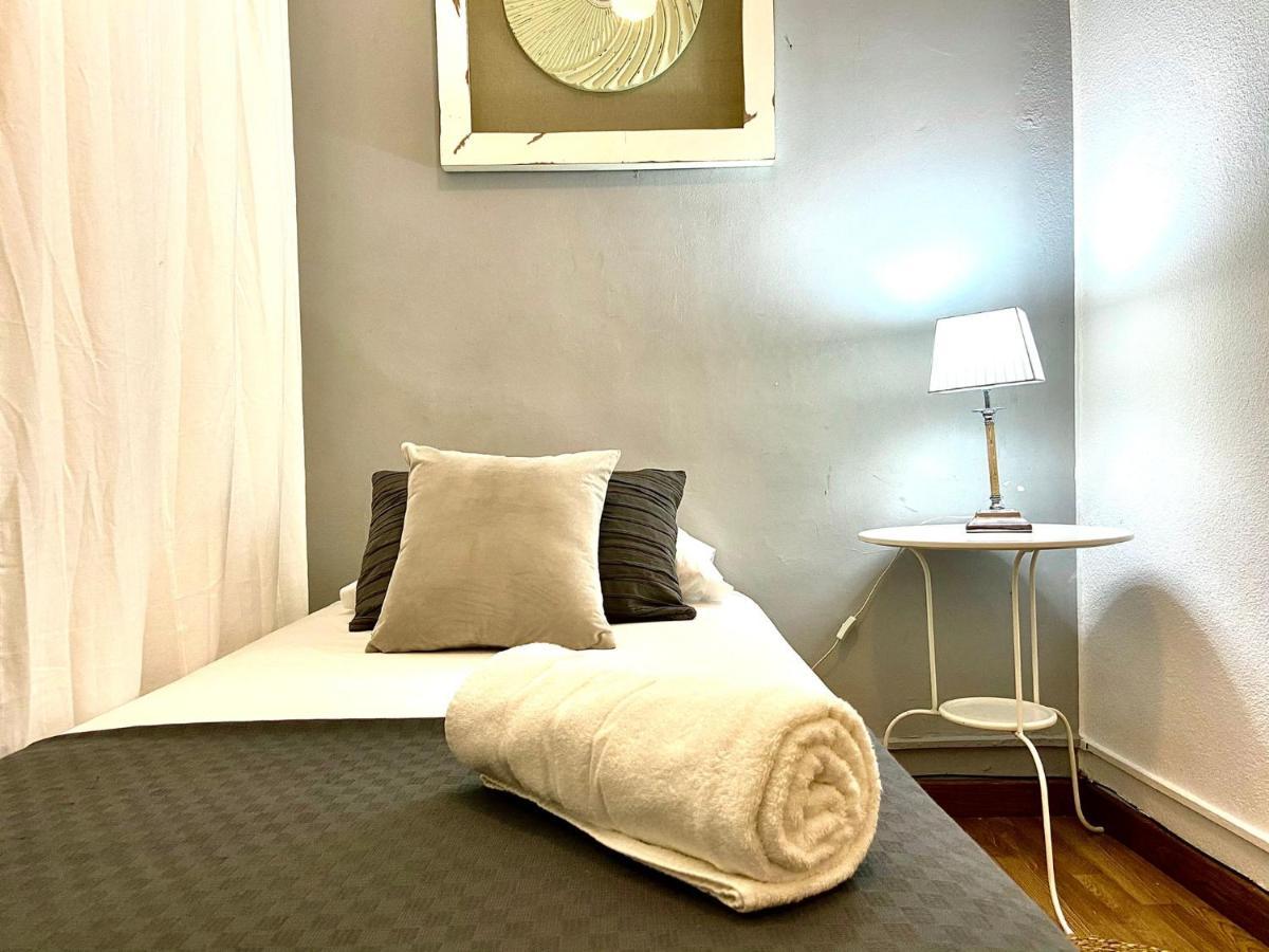 Alani Montjuic Hostel Βαρκελώνη Εξωτερικό φωτογραφία